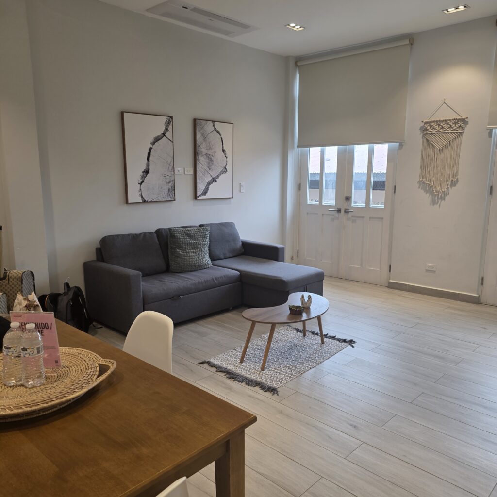 Living room area in Casa Wynwood in Casco Viejo Panama